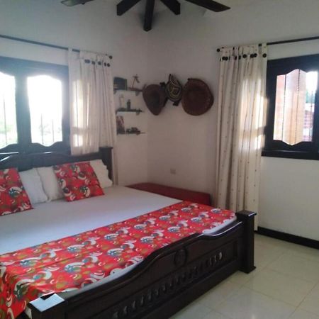 Casa Campo Emaus Caucasia Екстер'єр фото