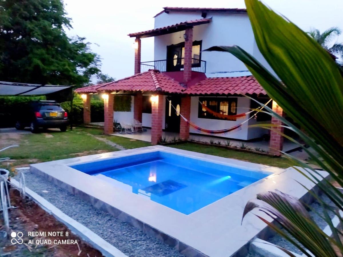 Casa Campo Emaus Caucasia Екстер'єр фото
