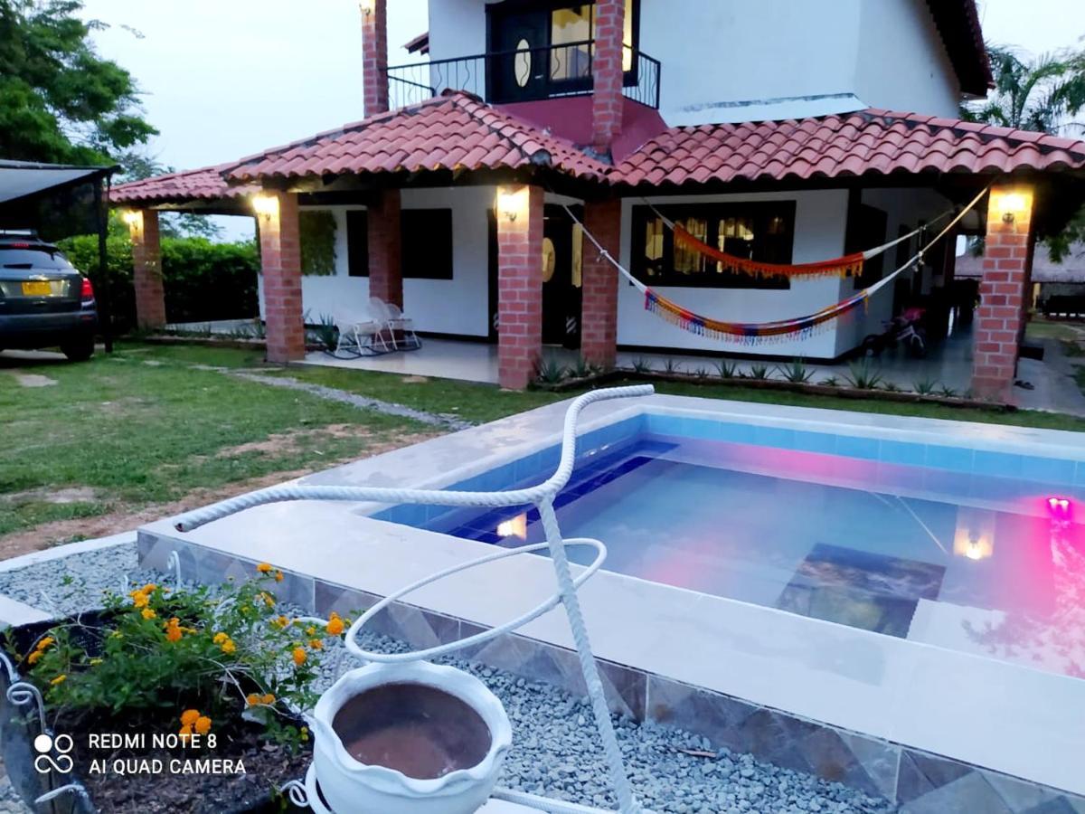 Casa Campo Emaus Caucasia Екстер'єр фото