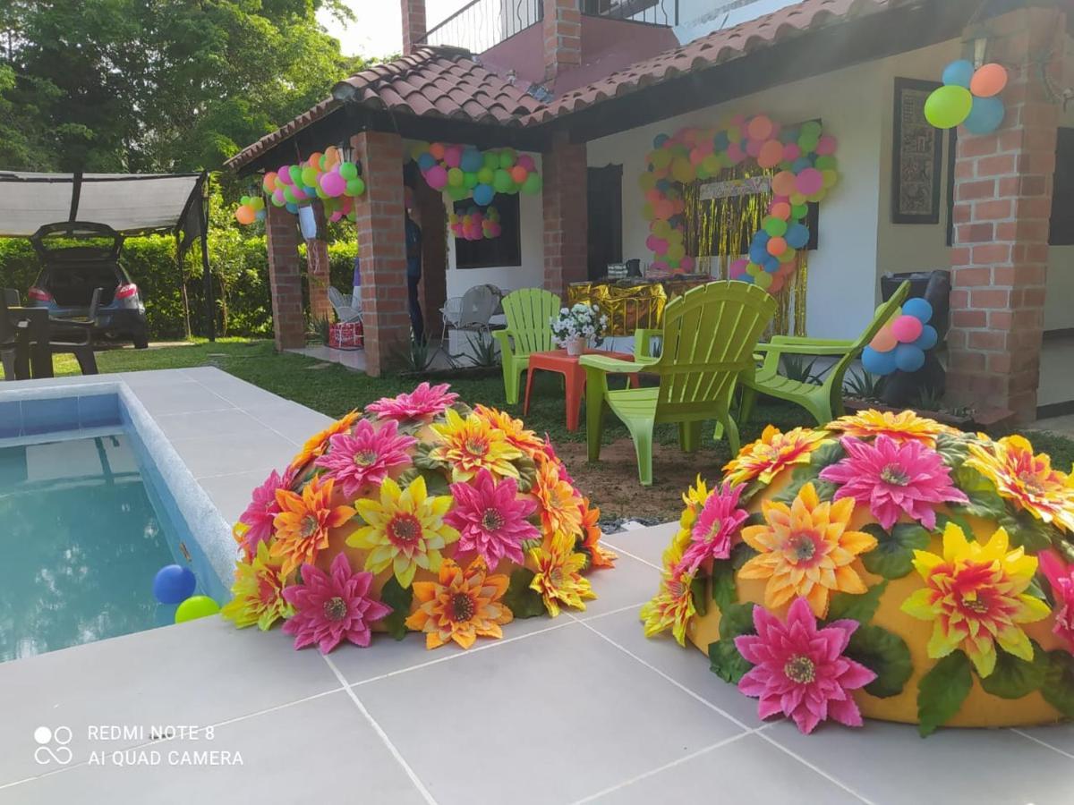 Casa Campo Emaus Caucasia Екстер'єр фото