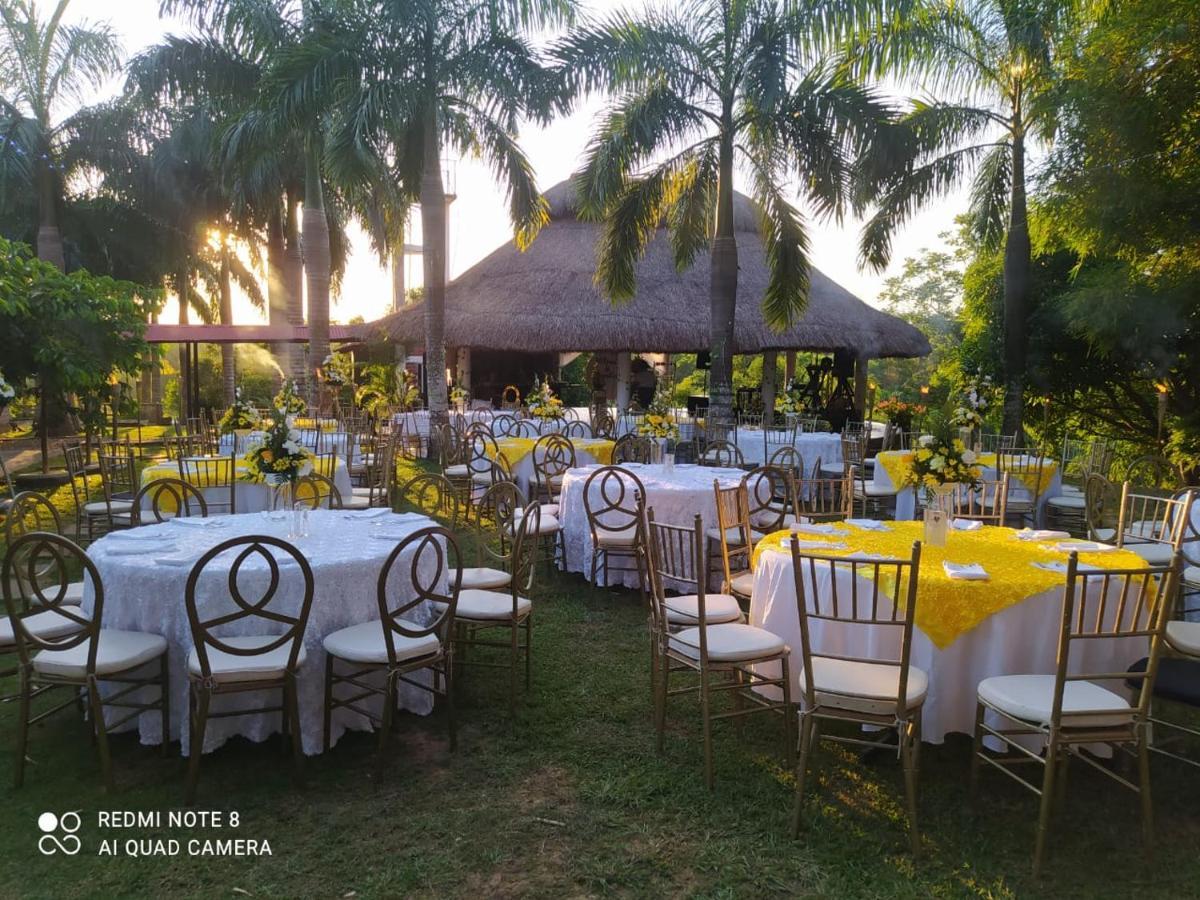 Casa Campo Emaus Caucasia Екстер'єр фото