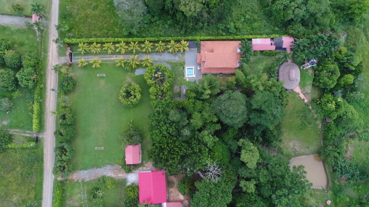 Casa Campo Emaus Caucasia Екстер'єр фото